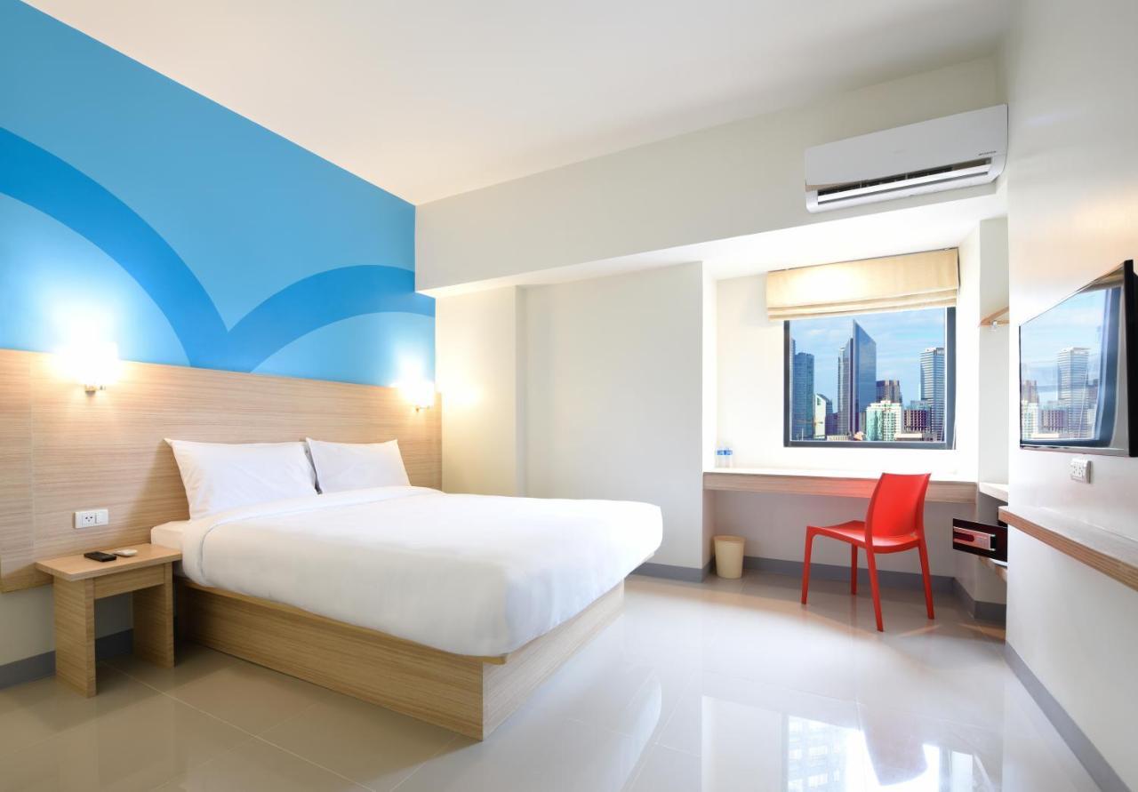 Hop Inn Hotel Tomas Morato Quezon City Eksteriør billede