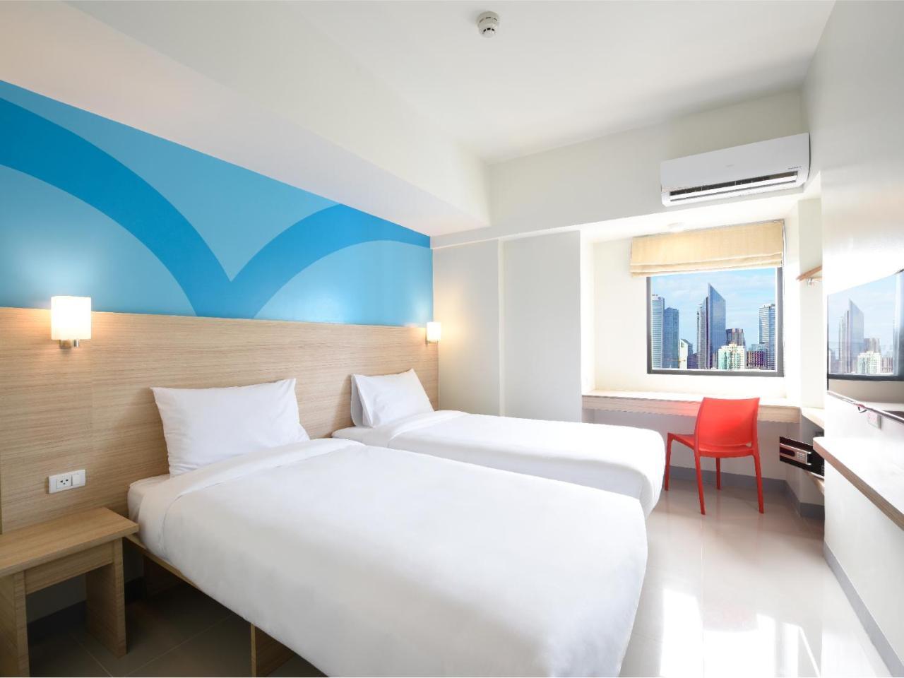 Hop Inn Hotel Tomas Morato Quezon City Eksteriør billede