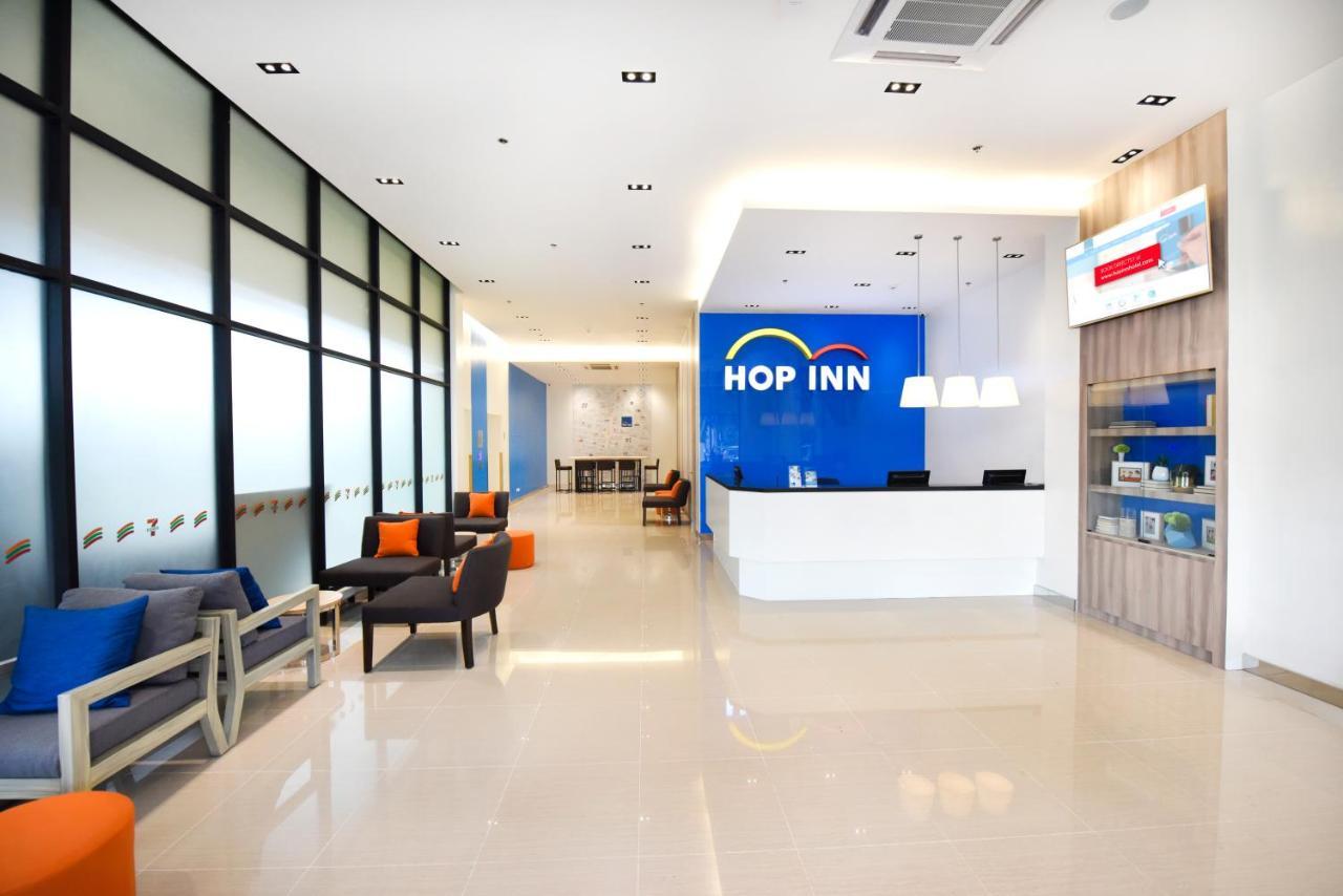 Hop Inn Hotel Tomas Morato Quezon City Eksteriør billede
