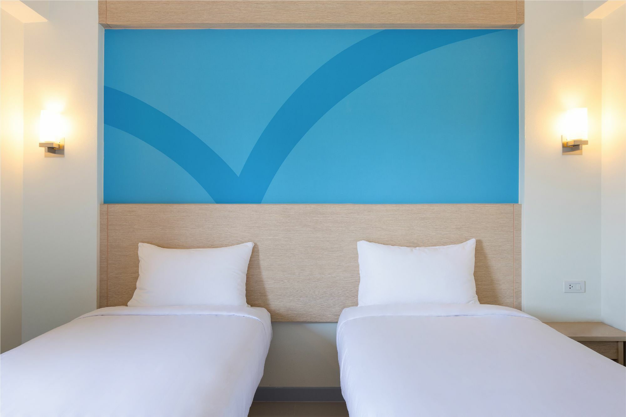 Hop Inn Hotel Tomas Morato Quezon City Eksteriør billede